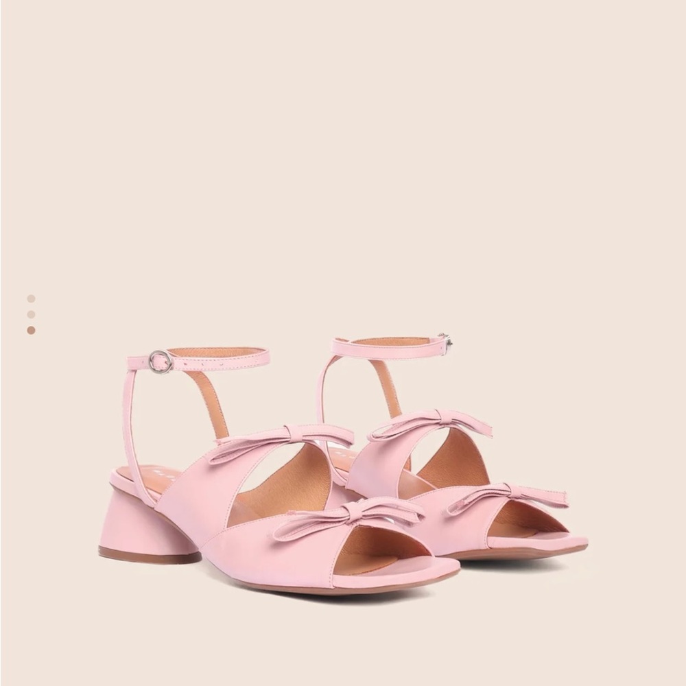 Elegant Pink Women's Sandals